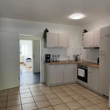 Monteurwohnung Mit Balkon Und Parkplatz Apartmán *