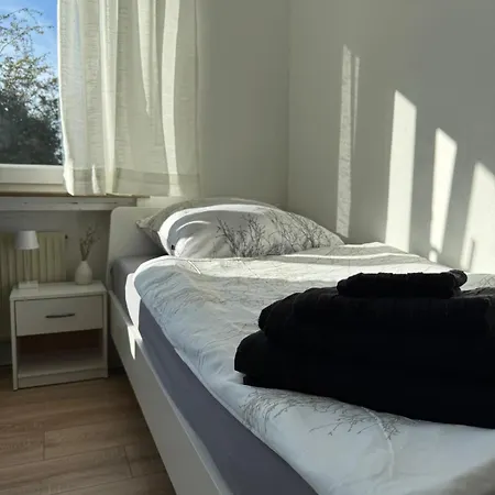 Apartmán Monteurwohnung Mit Balkon Und Parkplatz Lünen