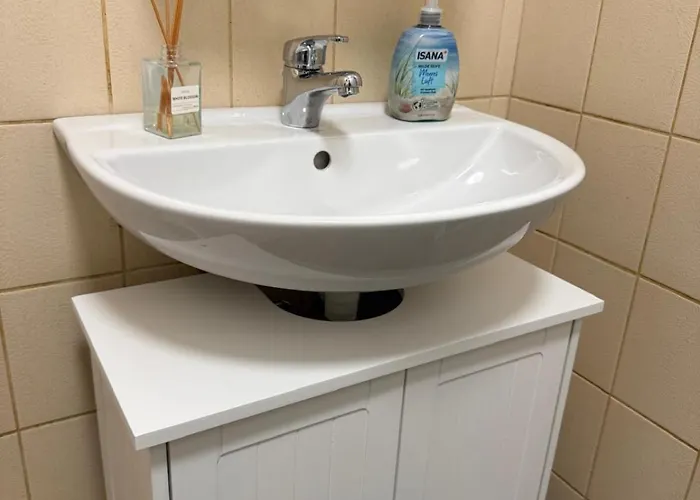 Monteurwohnung Mit Balkon Und Parkplatz * 吕嫩