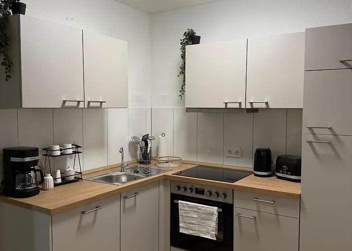 Monteurwohnung Mit Balkon Und Parkplatz